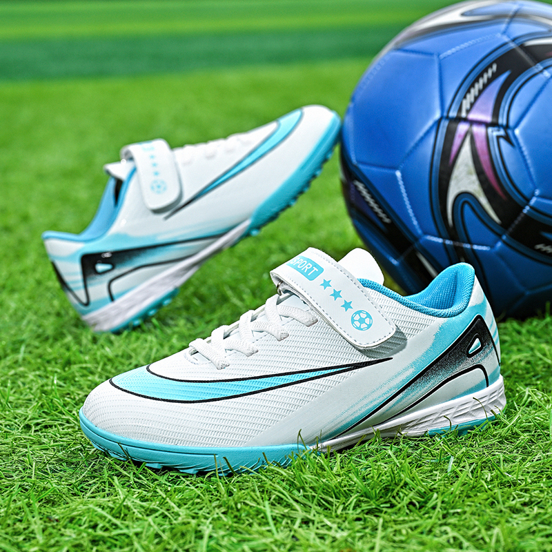 New Kid Professional Football  - Kids Outdoor Boots recension och pris